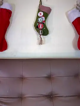 Snapshot of ZoeyFierce chatting on 18, 12, 2025 ZoeyFierce online show from 18, 12, 2025