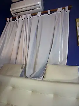 Snapshot of ZoeyFierce chatting on 7, 3, 2026 ZoeyFierce online show from 7, 3, 2026