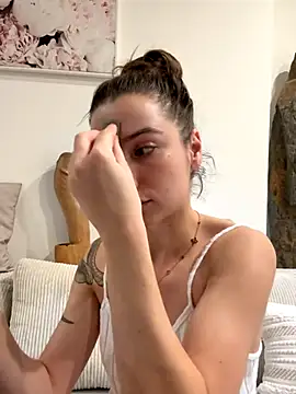 Snapshot of Sugarbellax chatting on 2, 12, 2025 Sugarbellax online show from 2, 12, 2025