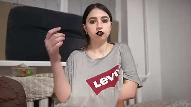 Snapshot of Aphr0ditee chatting on 6, 3, 2026 Aphr0ditee online show from 6, 3, 2026