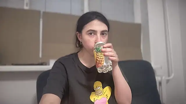 Snapshot of Aphr0ditee chatting on 23, 4, 2026 Aphr0ditee online show from 23, 4, 2026