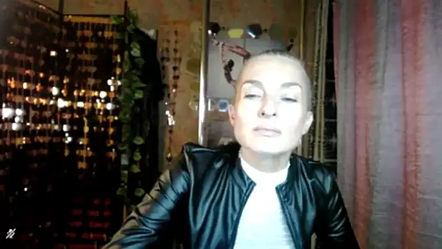 Soniakiss online show from 28, 7, 2026