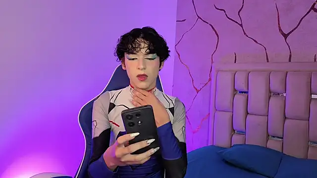 SthepanodiMonaco online show from 6, 3, 2026