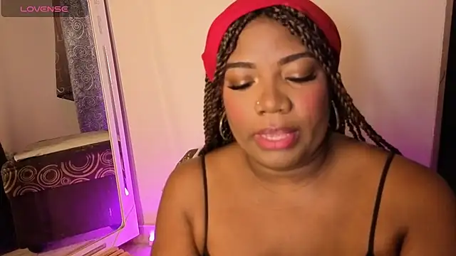 Snapshot of GraceMaaceey chatting on 7, 4, 2026 GraceMaaceey online show from 7, 4, 2026