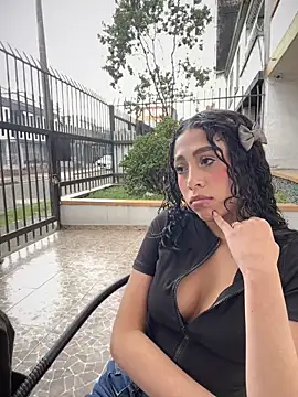 MiaScott Pink online show from 15, 1, 2026