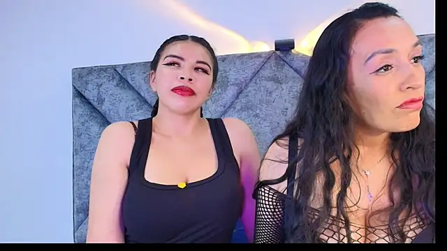 Snapshot of Nahomi_rous777 chatting on 28, 11, 2025 Nahomi rous777 online show from 28, 11, 2025