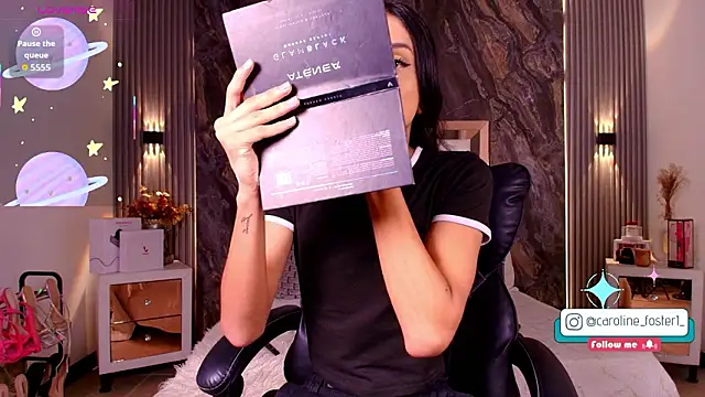 Caroline foster1 online show from 17, 2, 2026