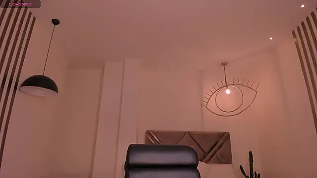 LisaFlowers  online show from 24, 3, 2026