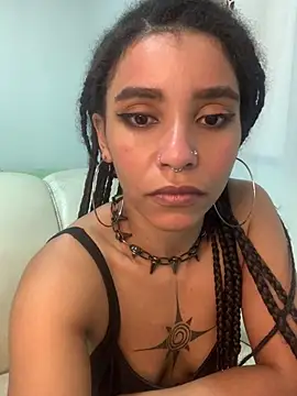 Lillith Bloom online show from 3, 4, 2026