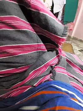 Snapshot of Yth24 chatting on 30, 11, 2025 Yth24 online show from 30, 11, 2025