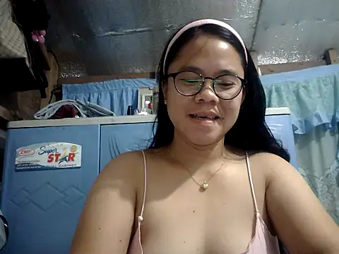 Snapshot of xxdreamgirl69 chatting on 10, 7, 2026 xxdreamgirl69 online show from 10, 7, 2026