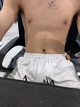 Snapshot of xiao_men chatting on 21, 12, 2025 xiao men online show from 21, 12, 2025