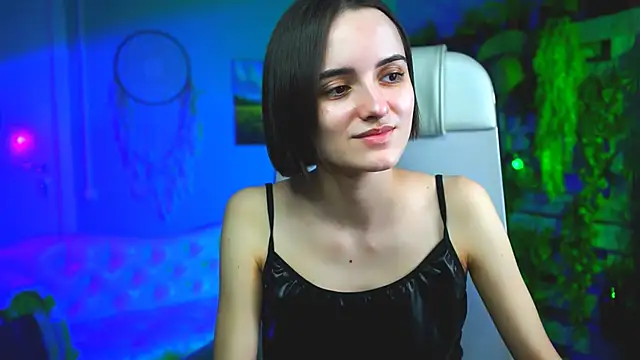 KateWillows online show from 23, 3, 2026