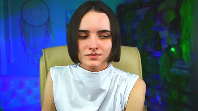 KateWillows online show from 3, 4, 2026