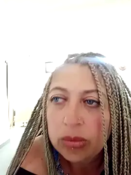 MilfArlet online show from 28, 3, 2026