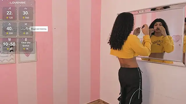 Snapshot of Amaia_Monroe chatting on 22, 4, 2026 Amaia Monroe online show from 22, 4, 2026