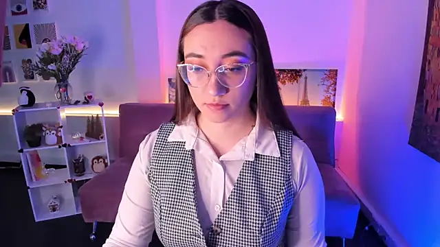 SwettieSammy online show from 6, 4, 2026