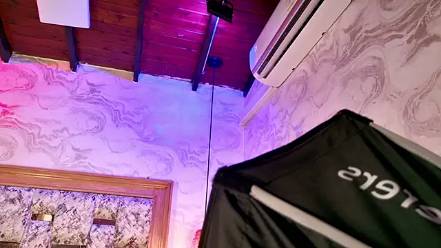 Snapshot of emily_dempsey chatting on 1, 4, 2026 emily dempsey online show from 1, 4, 2026