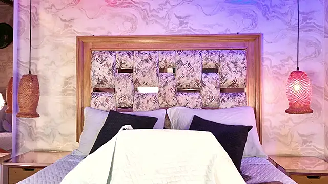 Snapshot of emily_dempsey chatting on 9, 4, 2026 emily dempsey online show from 9, 4, 2026