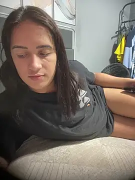 Snapshot of larysinha chatting on 13, 4, 2026 larysinha online show from 13, 4, 2026