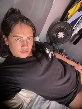 Snapshot of larysinha chatting on 14, 4, 2026 larysinha online show from 14, 4, 2026