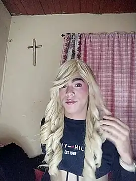 Snapshot of ARES_AND_ALEX chatting on 16, 12, 2025 ARES AND ALEX online show from 16, 12, 2025