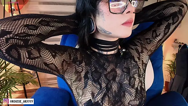Snapshot of AryRousse chatting on 22, 4, 2026 AryRousse online show from 22, 4, 2026