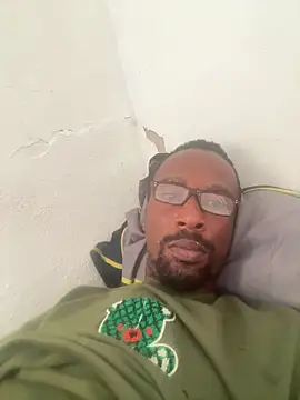 Snapshot of solokweku chatting on 16, 12, 2025 solokweku online show from 16, 12, 2025