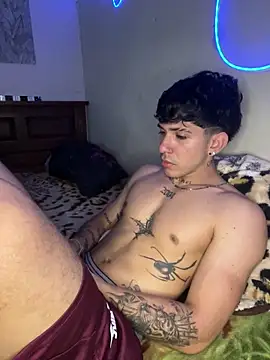 Snapshot of wil_hot chatting on 25, 5, 2026 wil hot online show from 25, 5, 2026