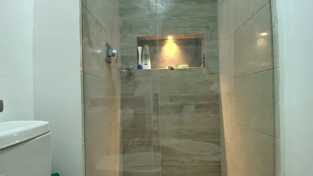 Snapshot of liorvante chatting on 8, 3, 2026 liorvante online show from 8, 3, 2026