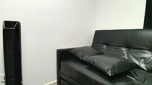 Snapshot of liorvante chatting on 7, 4, 2026 liorvante online show from 7, 4, 2026