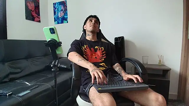 Snapshot of liorvante chatting on 18, 4, 2026 liorvante online show from 18, 4, 2026