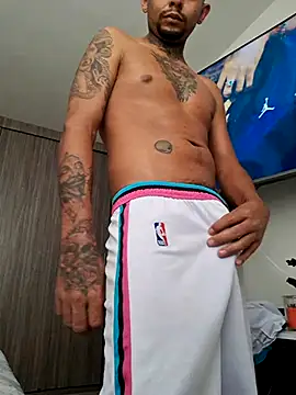 Snapshot of BASTIAN_NICOLAS_ chatting on 7, 4, 2026 BASTIAN NICOLAS online show from 7, 4, 2026