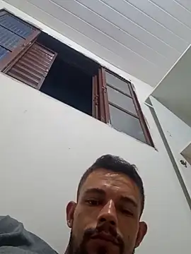 Snapshot of leonct chatting on 1, 12, 2025 leonct online show from 1, 12, 2025