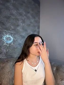 Snapshot of Mia_Luxor chatting on 16, 7, 2026 Mia Luxor online show from 16, 7, 2026