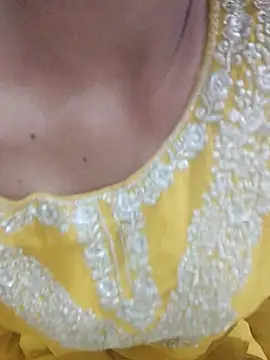 Snapshot of Sizzling_Quinn chatting on 7, 4, 2026 Sizzling Quinn online show from 7, 4, 2026