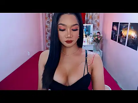 Snapshot of UrScreenGoddess chatting on 22, 4, 2026 UrScreenGoddess online show from 22, 4, 2026
