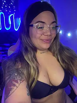 Snapshot of Lindalatina2001 chatting on 16, 4, 2026 Lindalatina2001 online show from 16, 4, 2026