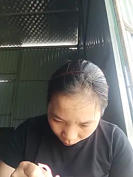 Snapshot of Evelyn-n chatting on 3, 4, 2026 Evelyn-n online show from 3, 4, 2026