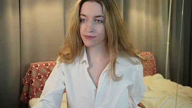 SoftDreamer online show from 3, 12, 2025