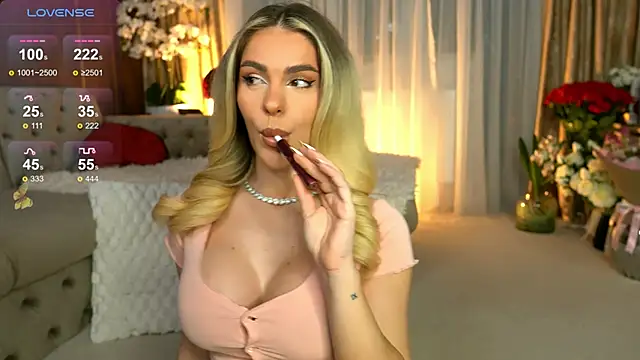 Snapshot of ChloeVelvetx chatting on 17, 2, 2026 ChloeVelvetx online show from 17, 2, 2026