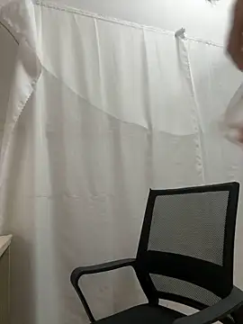 Snapshot of A-ZJunn chatting on 8, 3, 2026 A-ZJunn online show from 8, 3, 2026