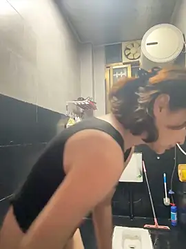 Snapshot of A-ZJunn chatting on 14, 3, 2026 A-ZJunn online show from 14, 3, 2026