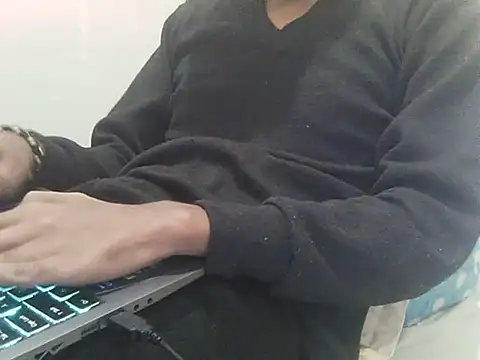 Snapshot of kalalund-up chatting on 3, 12, 2025 kalalund-up online show from 3, 12, 2025