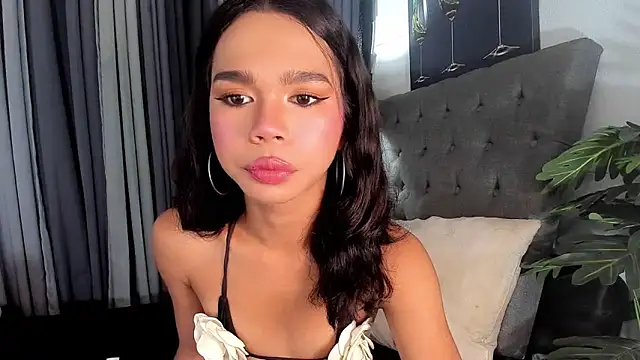 asianpetiteprincess online show from 20, 5, 2026