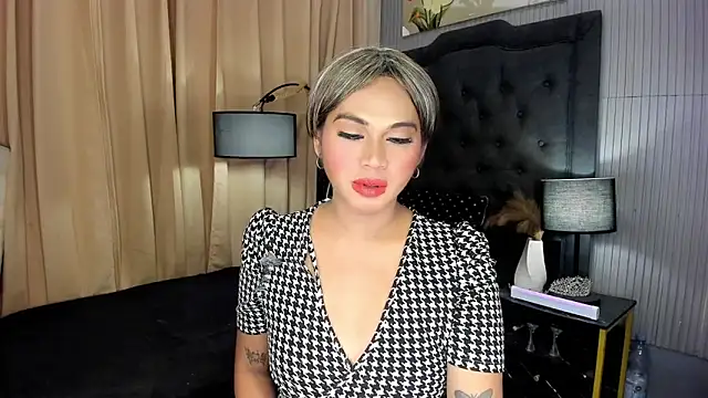 Snapshot of asianhugecockjulia chatting on 16, 3, 2026 asianhugecockjulia online show from 16, 3, 2026