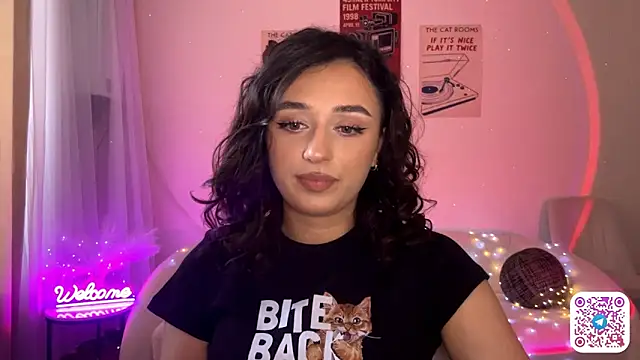 Snapshot of ParsedFix chatting on 7, 4, 2026 ParsedFix online show from 7, 4, 2026