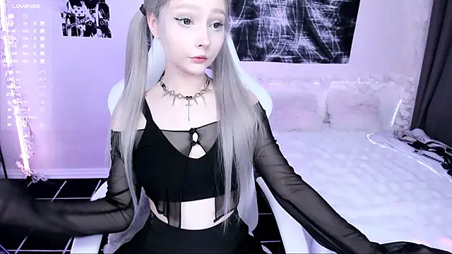 Snapshot of lyric4 chatting on 14, 3, 2026 lyric4 online show from 14, 3, 2026