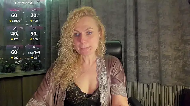 Snapshot of LanaLight_x chatting on 21, 3, 2026 LanaLight x online show from 21, 3, 2026