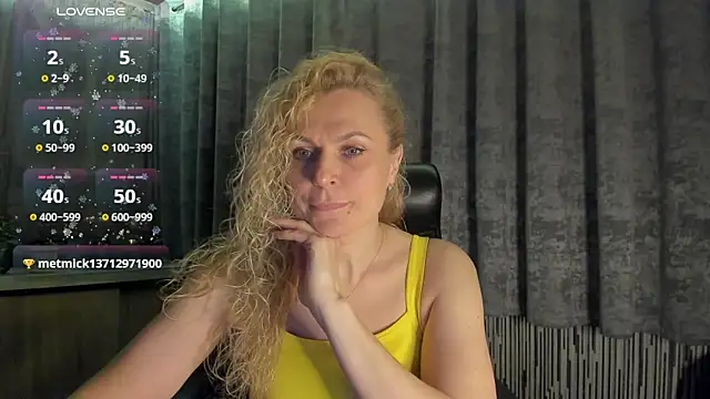 Snapshot of LanaLight_x chatting on 30, 3, 2026 LanaLight x online show from 30, 3, 2026